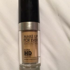 Makeup forever ultra HD foundation Y225
